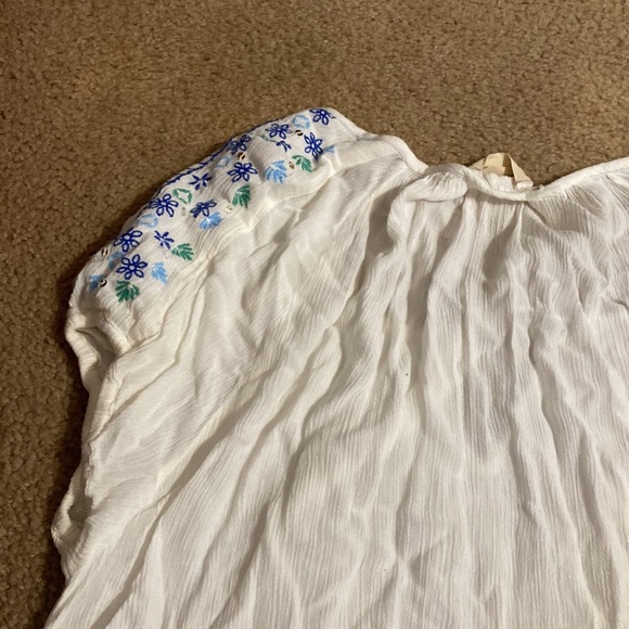 T-Shirt Blouse - Picture 7 of 8